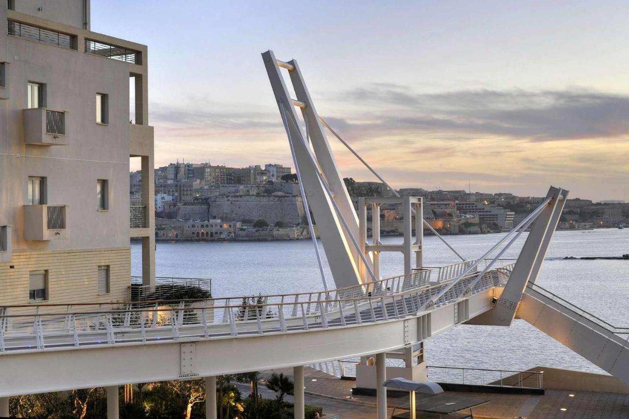 Marvellous Seafront Apartment Σλιέμα Εξωτερικό φωτογραφία